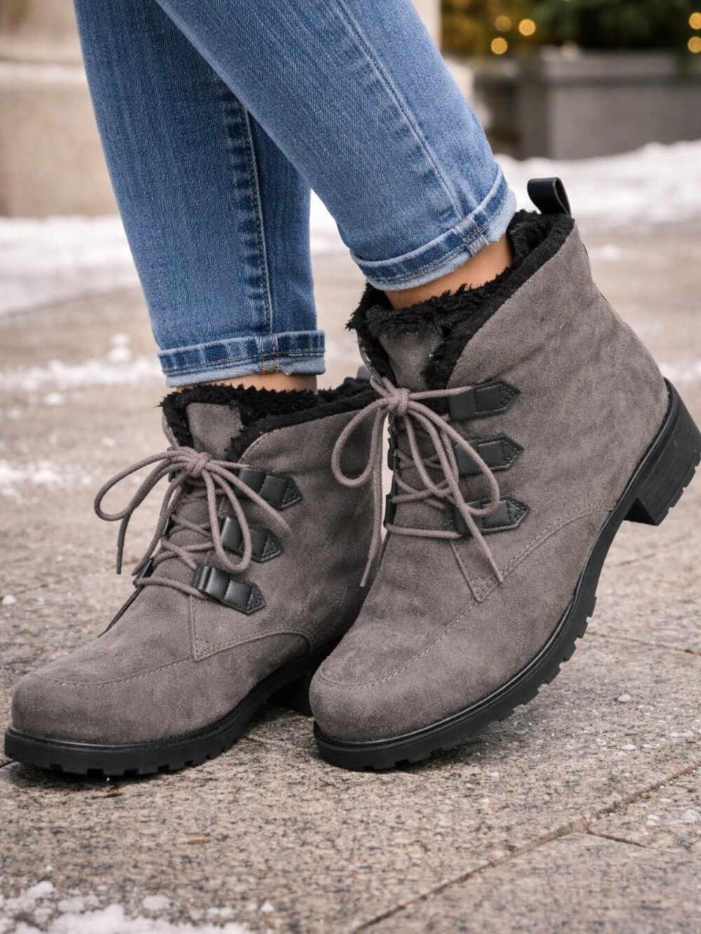 Trotters Snowflake III Boots Gray Water-Resistant Faux Fur Lace Up 8.5W